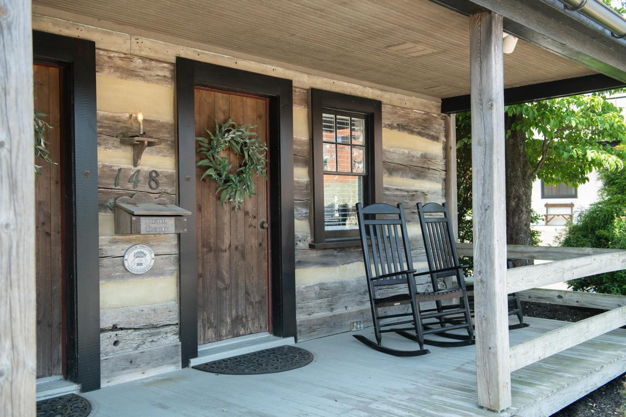 The Carriage House At Strasburg Hotel Exterior photo